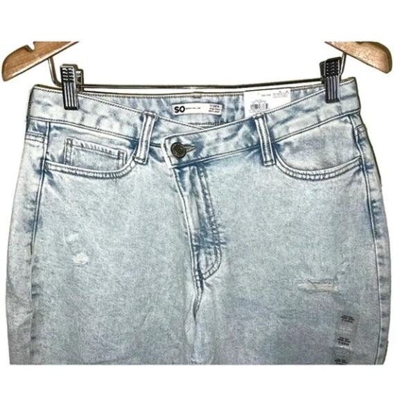 So Jeans Juniors 7 Loose Baggy Mom High Rise Cross-Over Waist Light Bleach Rips - Picture 2 of 6